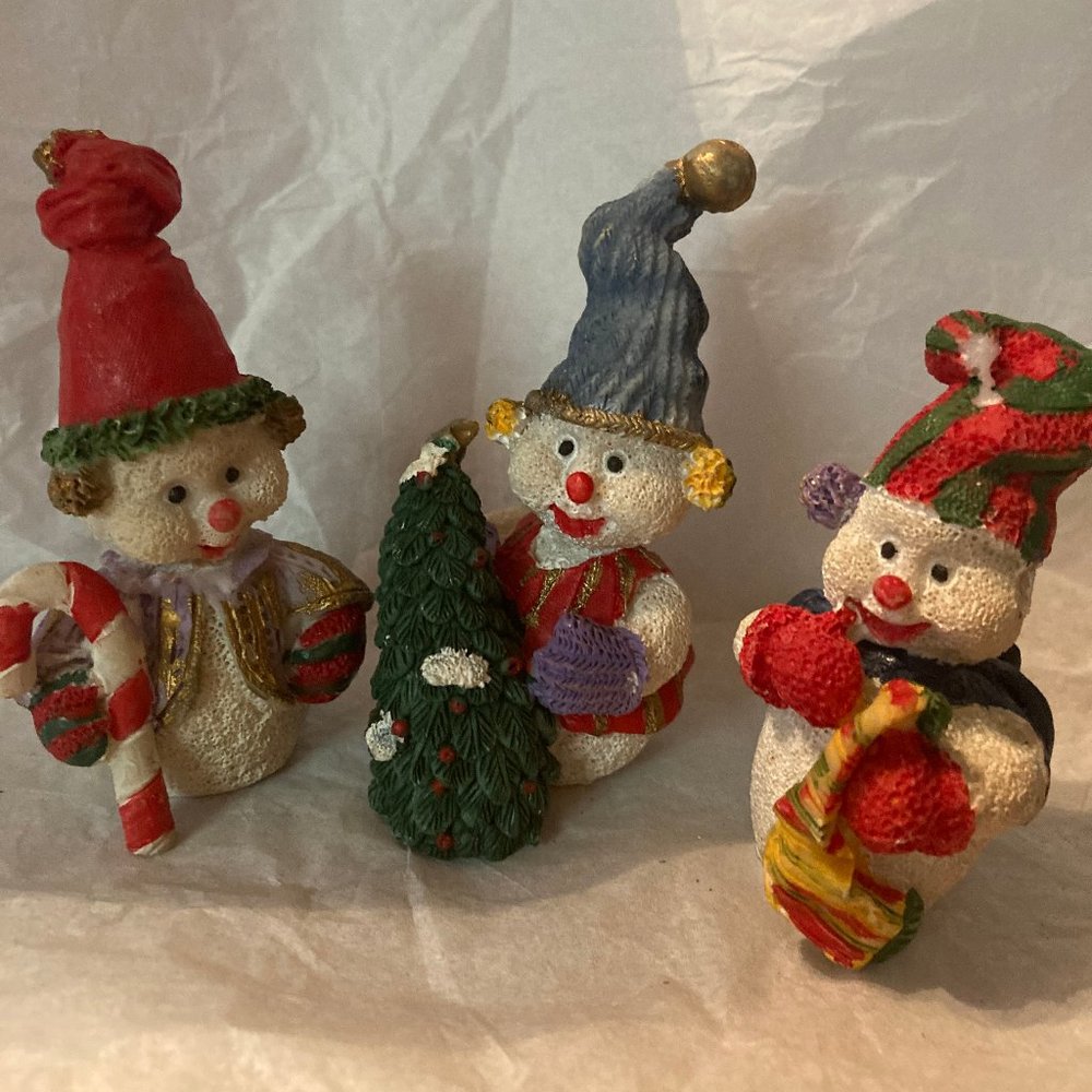 SNOWMEN 3 MINIATURE CUTE SMALL DESIGNS NEW CERAMIC